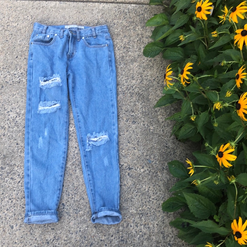 Boyfriend Ripped Jeans